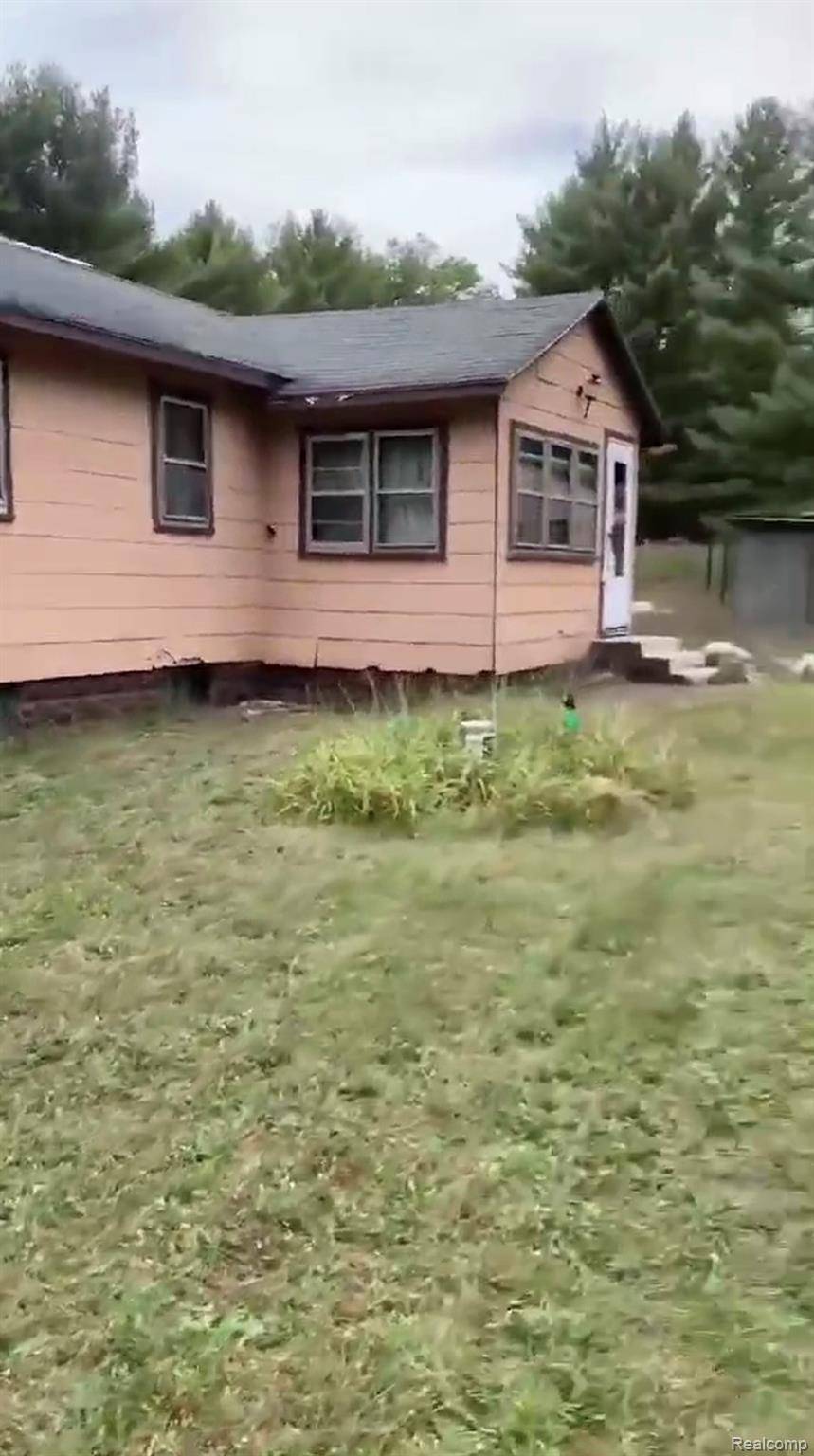 Idlewild, MI 49642,5885 S Shallow DR