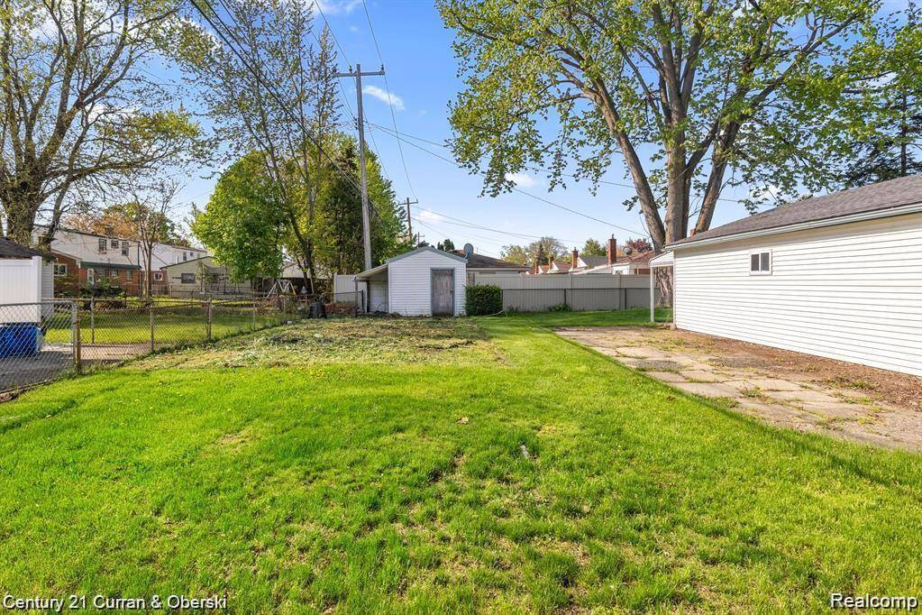 6644 N VERNON ST, Dearborn Heights, MI 48127