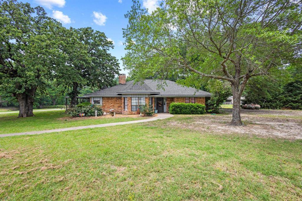 Farmersville, TX 75442,2124 Fm 36 N