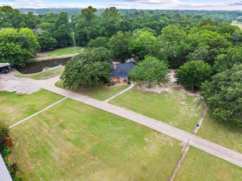 Farmersville, TX 75442,2124 Fm 36 N