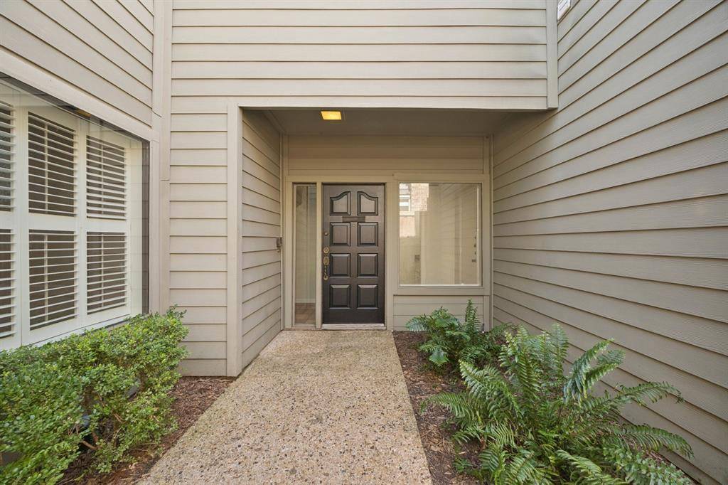 Dallas, TX 75231,6742 E Northwest Highway