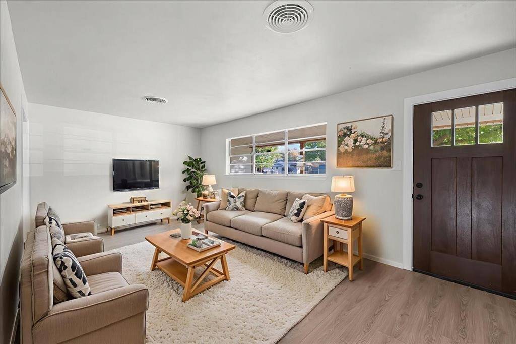 Benbrook, TX 76126,1204 John Reagan Street