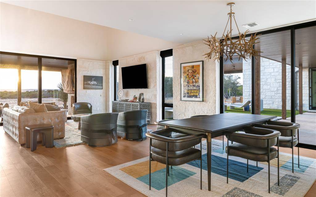 Glen Rose, TX 76690,5579 County Road 2013