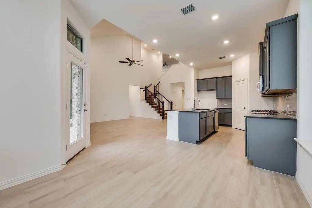 Mesquite, TX 75181,3900 Falcon Field