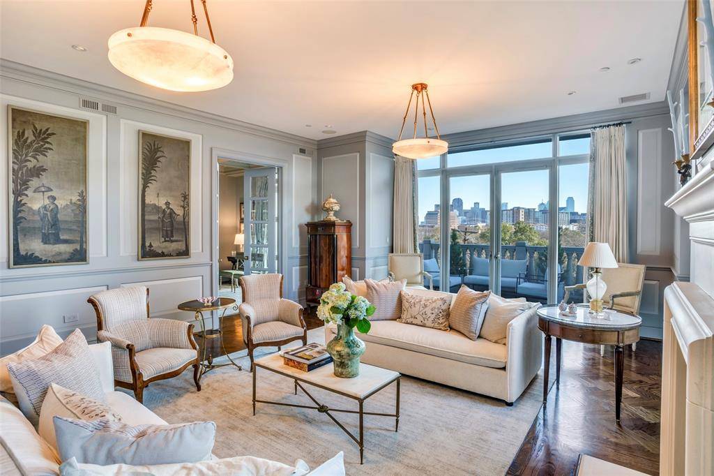 Dallas, TX 75219,3505 Turtle Creek Boulevard #4C