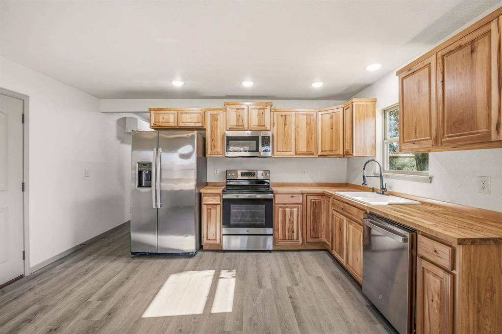 Bluff Dale, TX 76433,483 Private Road 729