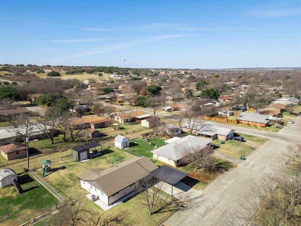 Clifton, TX 76634,911 S Avenue M Avenue