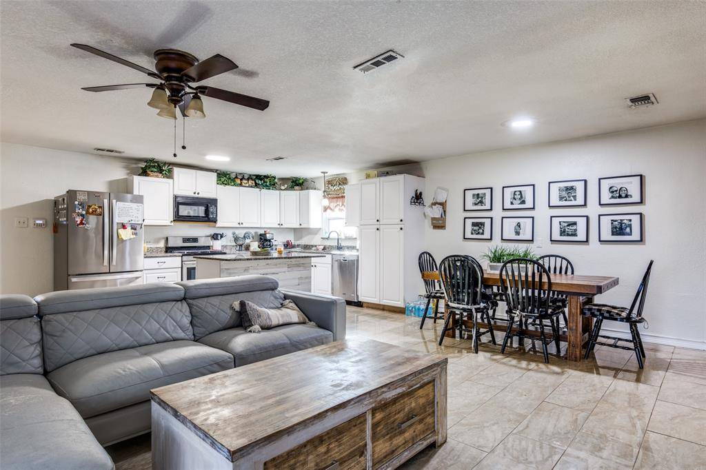 Dallas, TX 75217,10523 Castlerock Drive