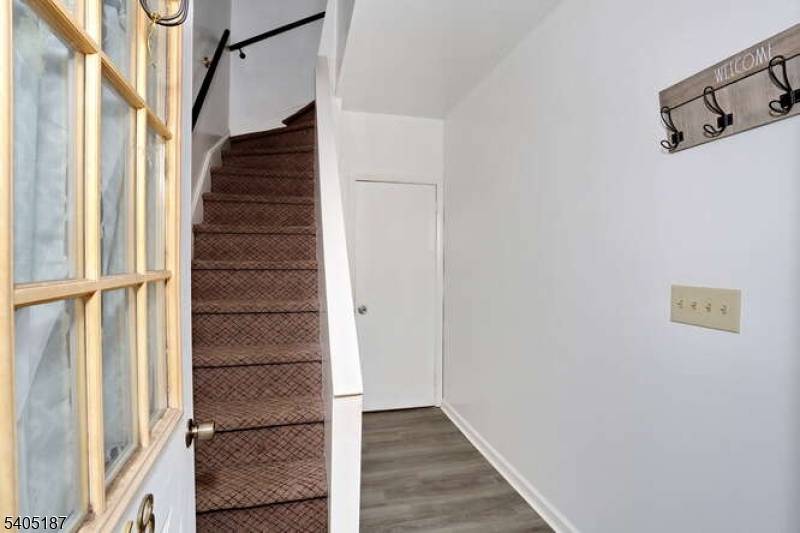 Hawthorne Boro, NJ 07506,68 Mohawk Ave