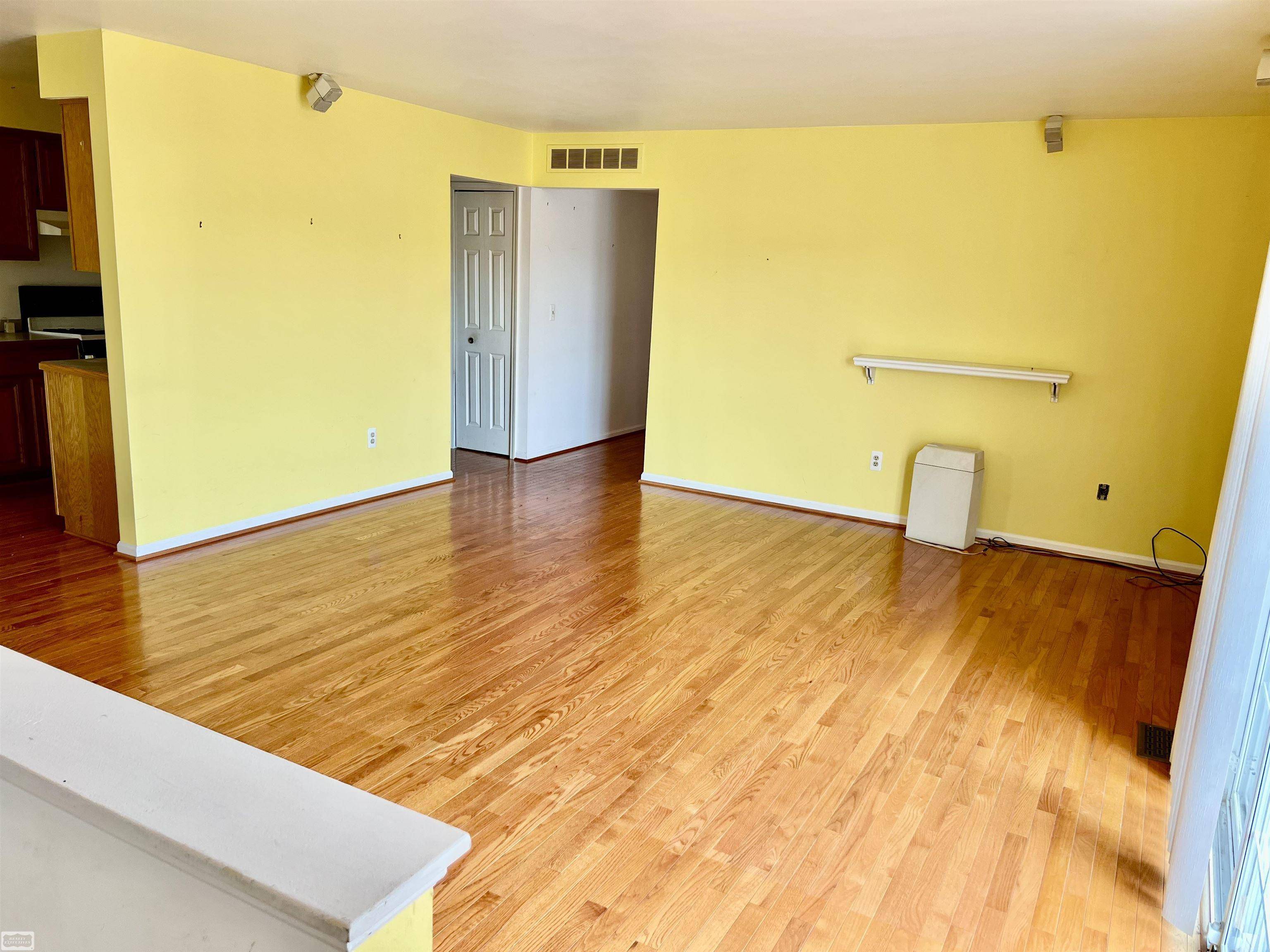 Clinton Township, MI 48036,37466 Stonegate CIR