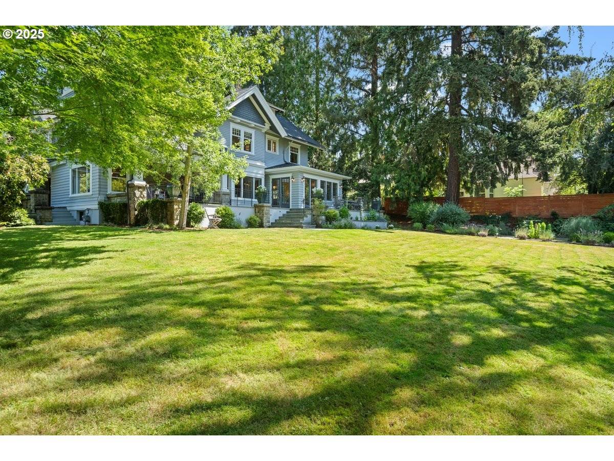 Portland, OR 97215,1314 SE 55th AVE