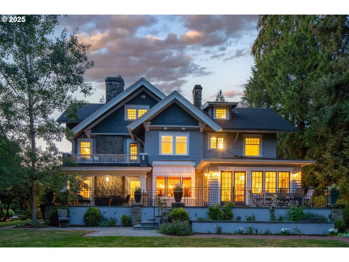 Portland, OR 97215,1314 SE 55th AVE