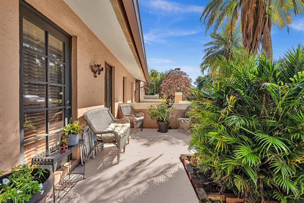 Plantation, FL 33324,9050 Jacaranda Ln #3