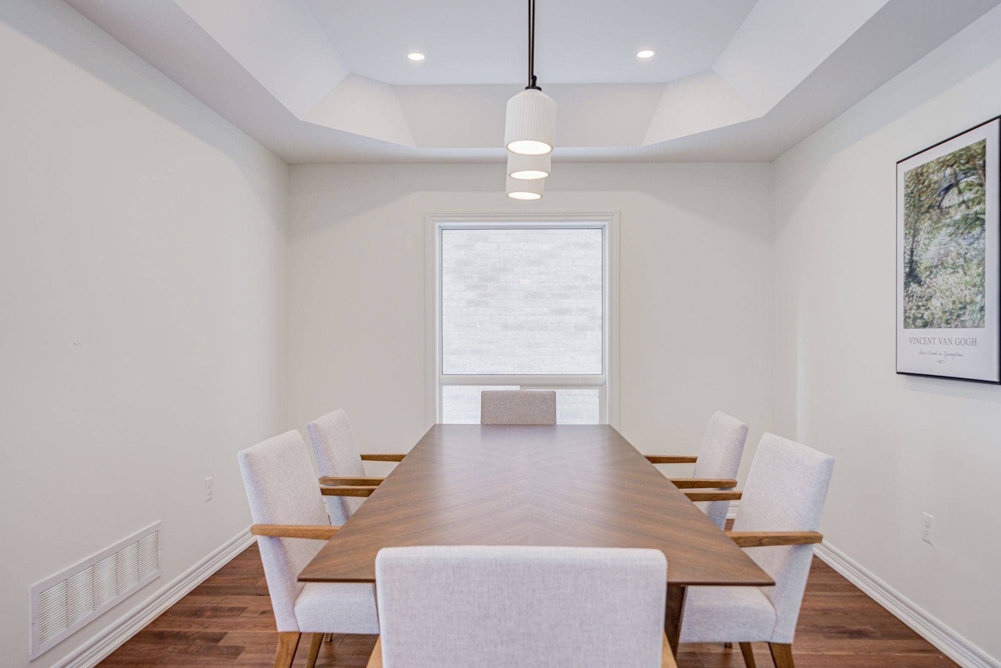 Georgina, ON L4P 0B7,23 Grey Wing AVE