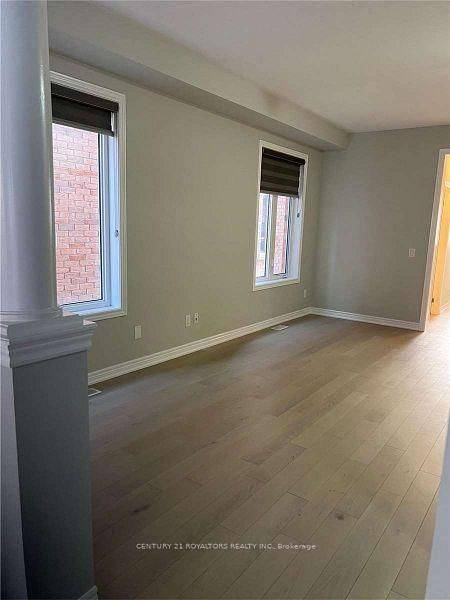 Brampton, ON L7A 0B6,12 Foliage DR