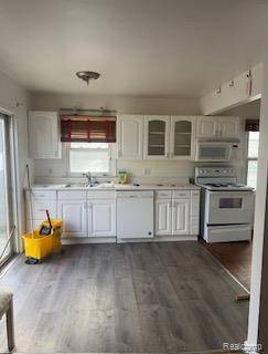 Redford, MI 48239,15552 Macarthur