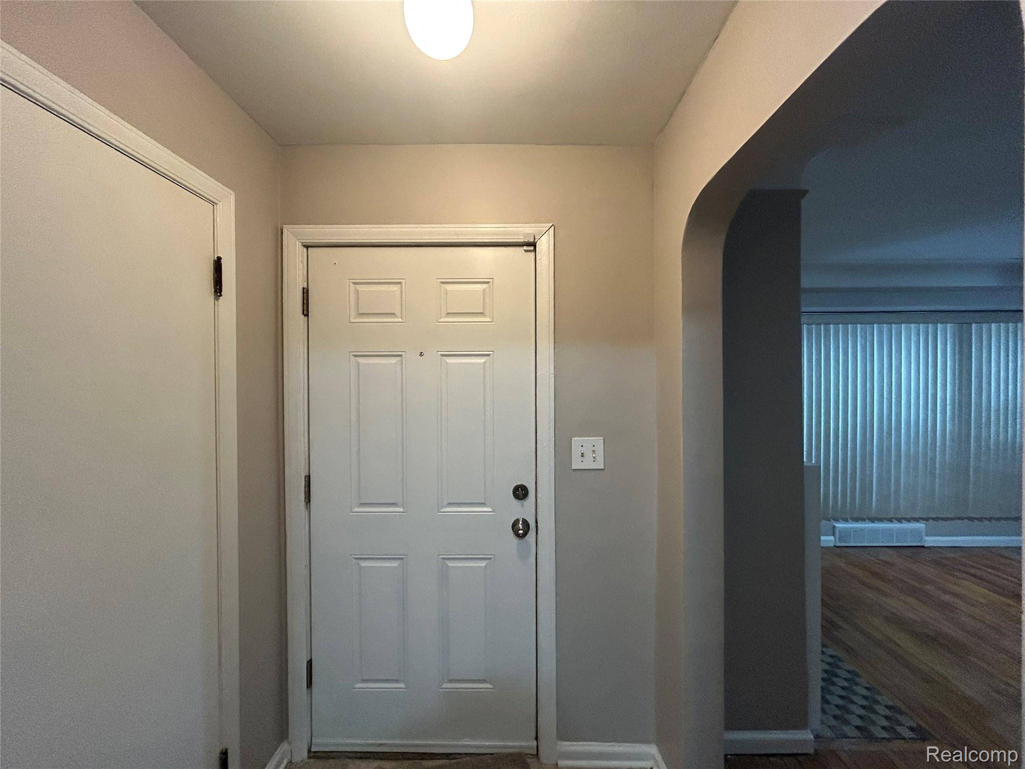 Detroit, MI 48219,17253 Wormer ST