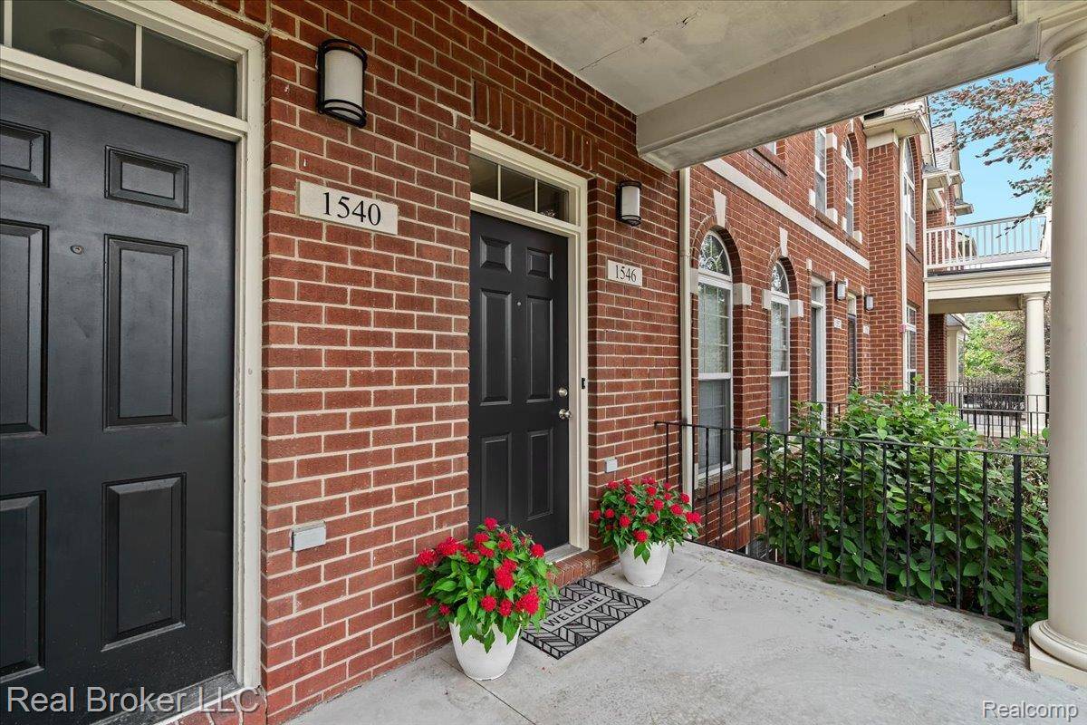 Troy, MI 48084,1546 Devon LN