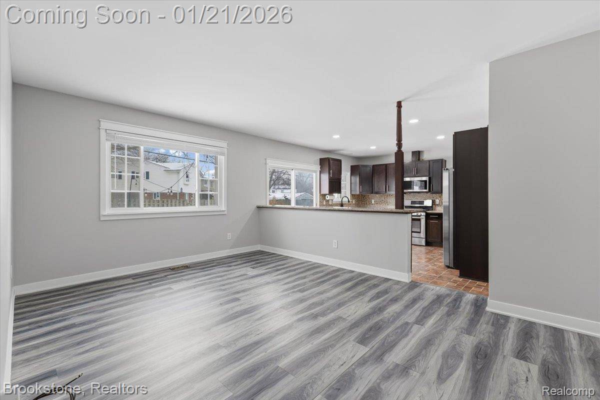 Romulus, MI 48174,23601 Cedar Ridge DR