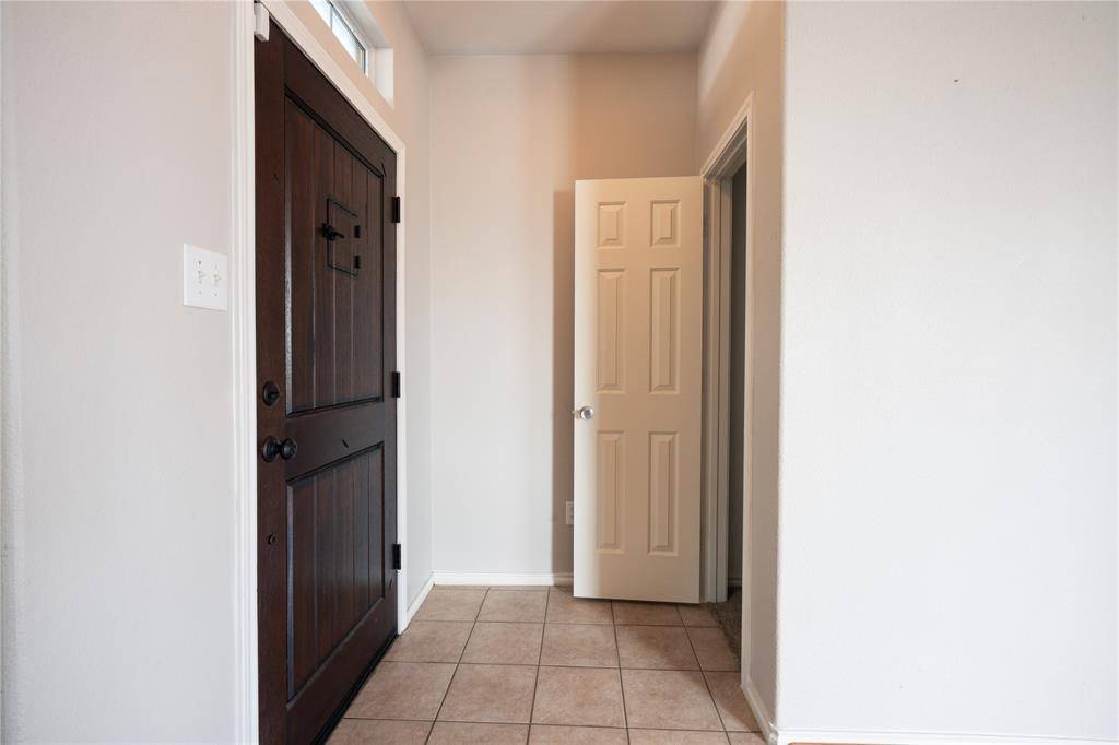 Arlington, TX 76002,524 Zachum Drive