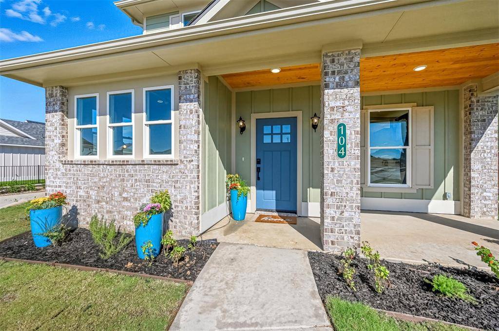 Granbury, TX 76049,104 Cardinal Woods Court