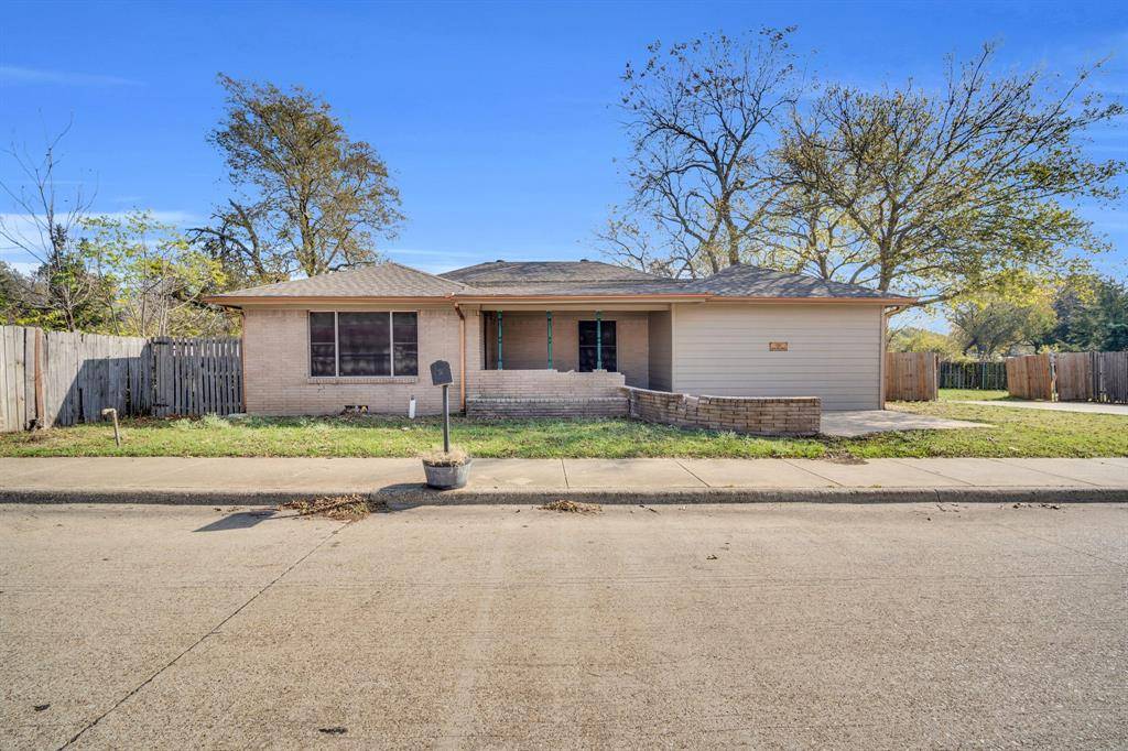 Midlothian, TX 76065,316 S 5th Street