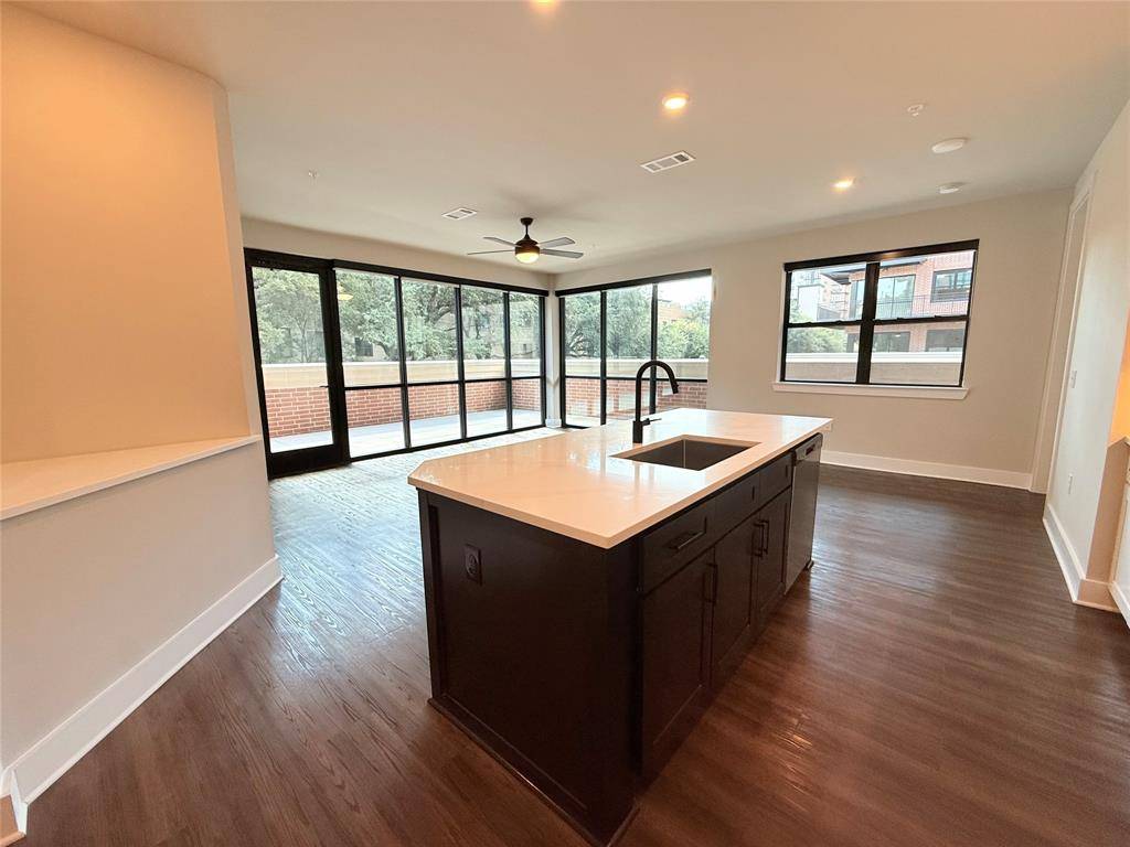 Dallas, TX 75204,3255 Carlisle Street #1407