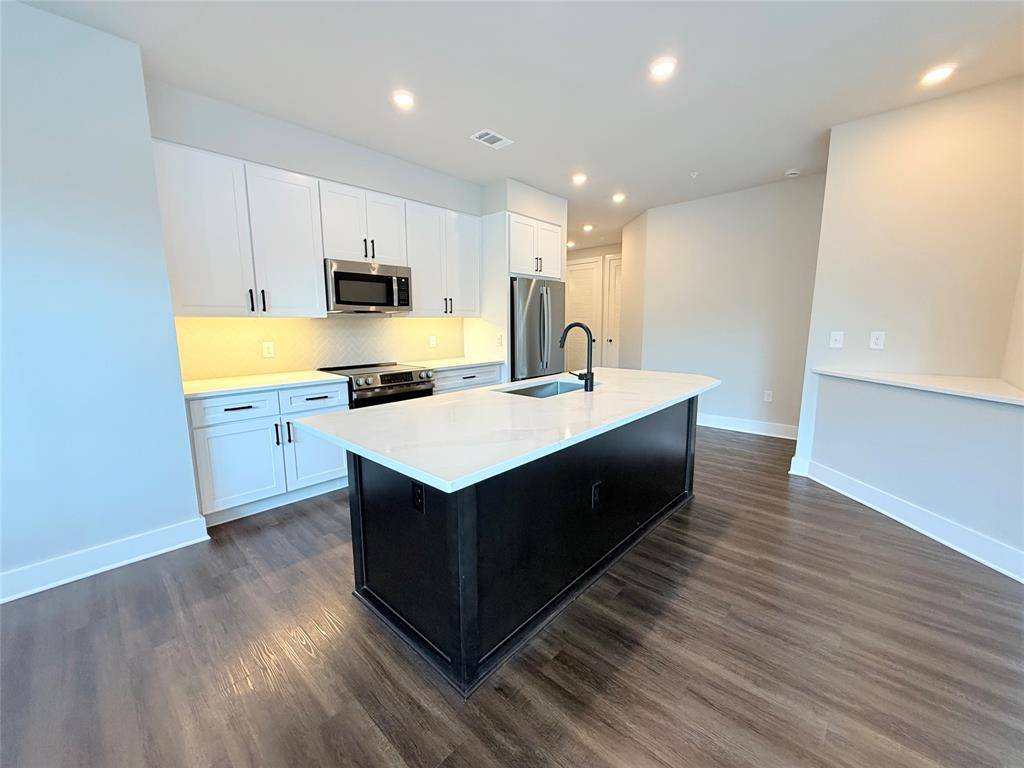 Dallas, TX 75204,3255 Carlisle Street #1407