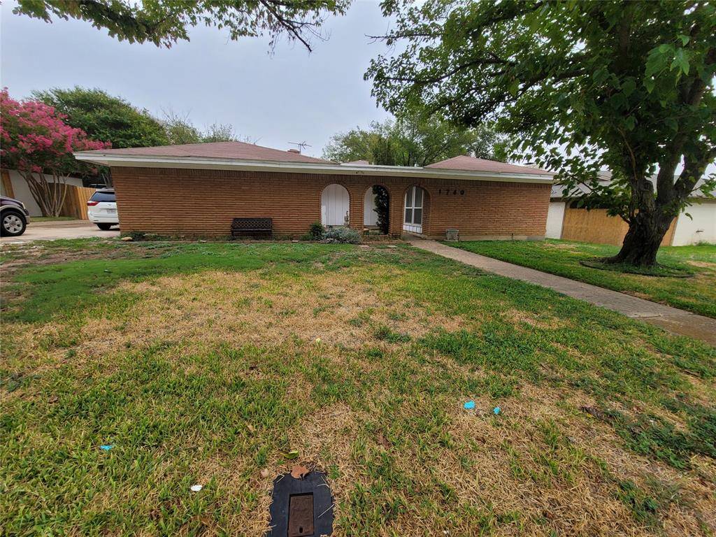 Hurst, TX 76054,1740 Brown Trail