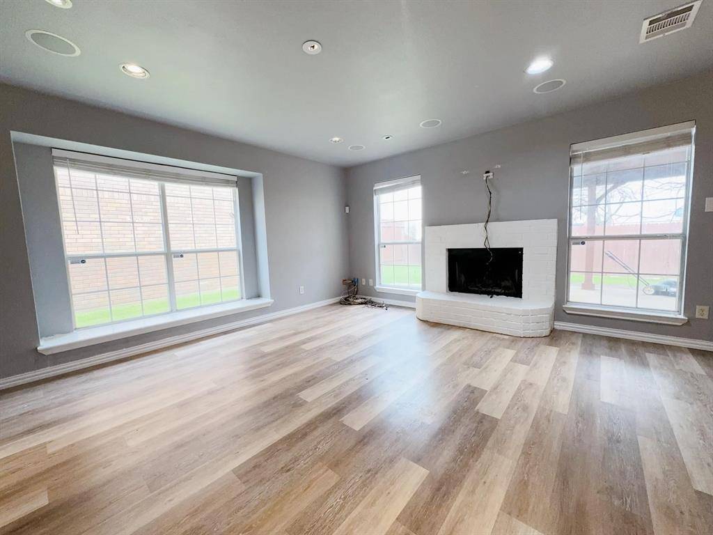 Lewisville, TX 75077,1365 Mimosa Lane