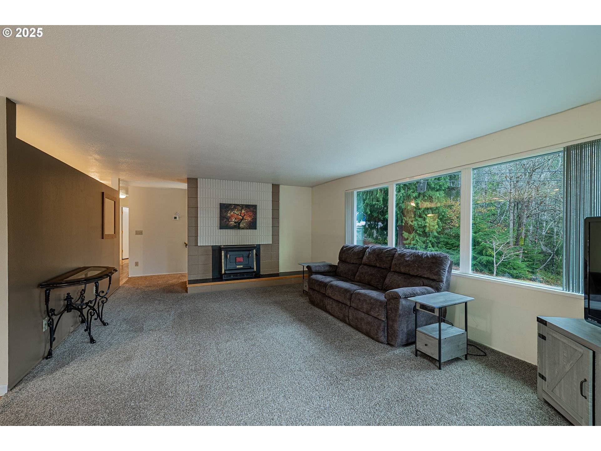 1070 E 15TH ST, Coquille, OR 97423