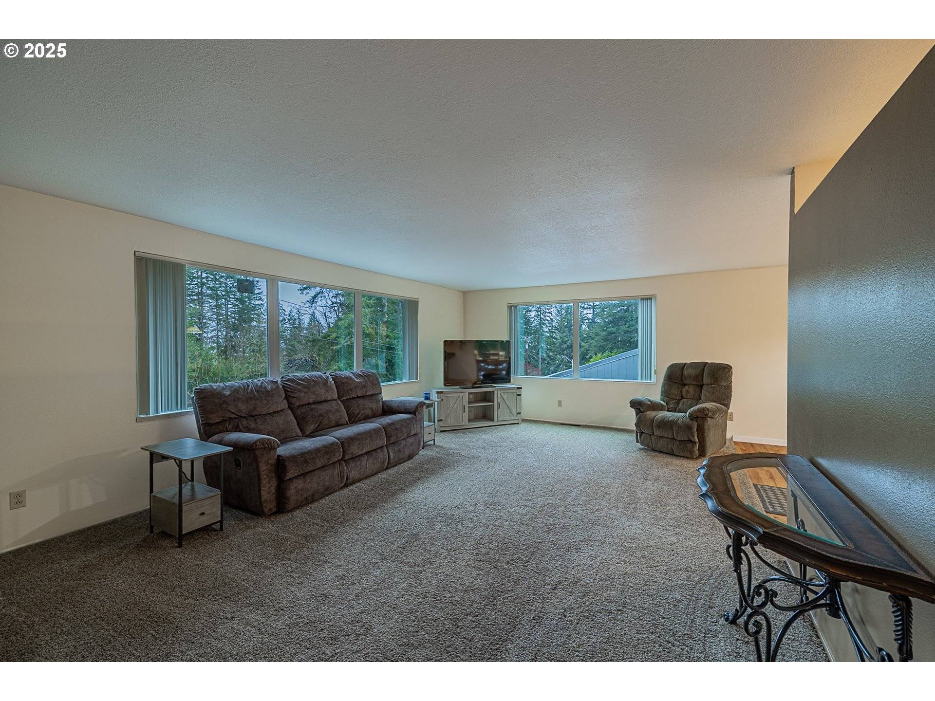 1070 E 15TH ST, Coquille, OR 97423