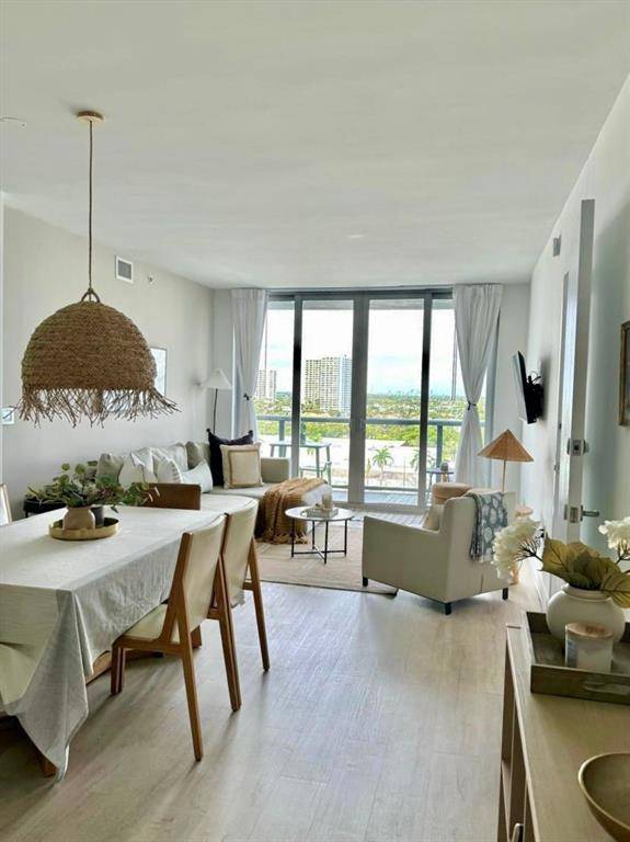 Hallandale Beach, FL 33009,2602 E Hallandale Beach Blvd #R1010