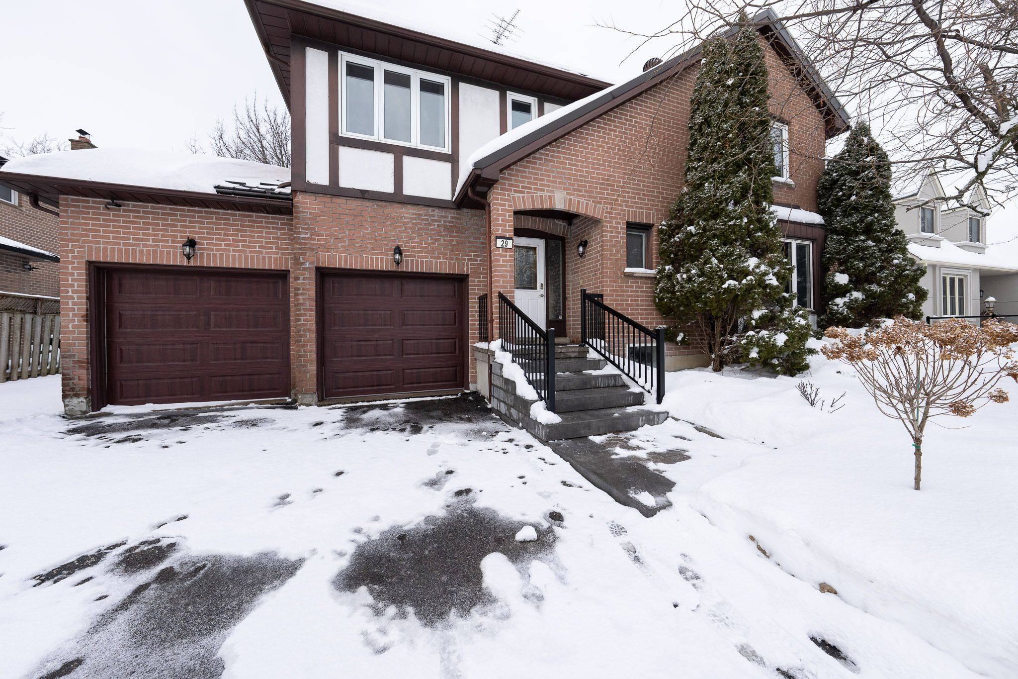 Richmond Hill, ON L4E 2K8,29 Westbourne CT