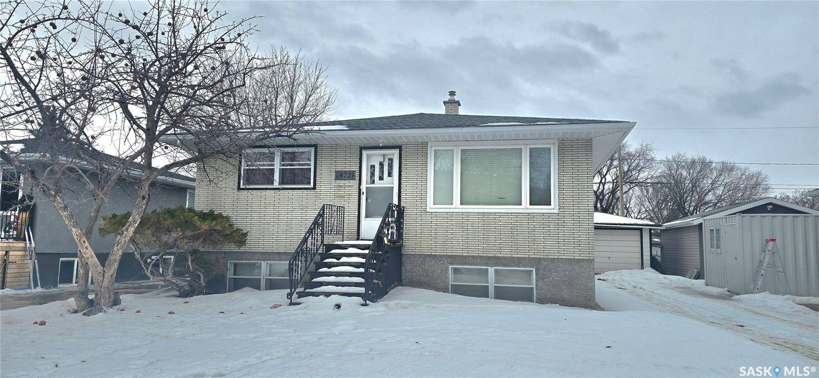 Regina, SK S4N 1C7,422 Mullin AVENUE E