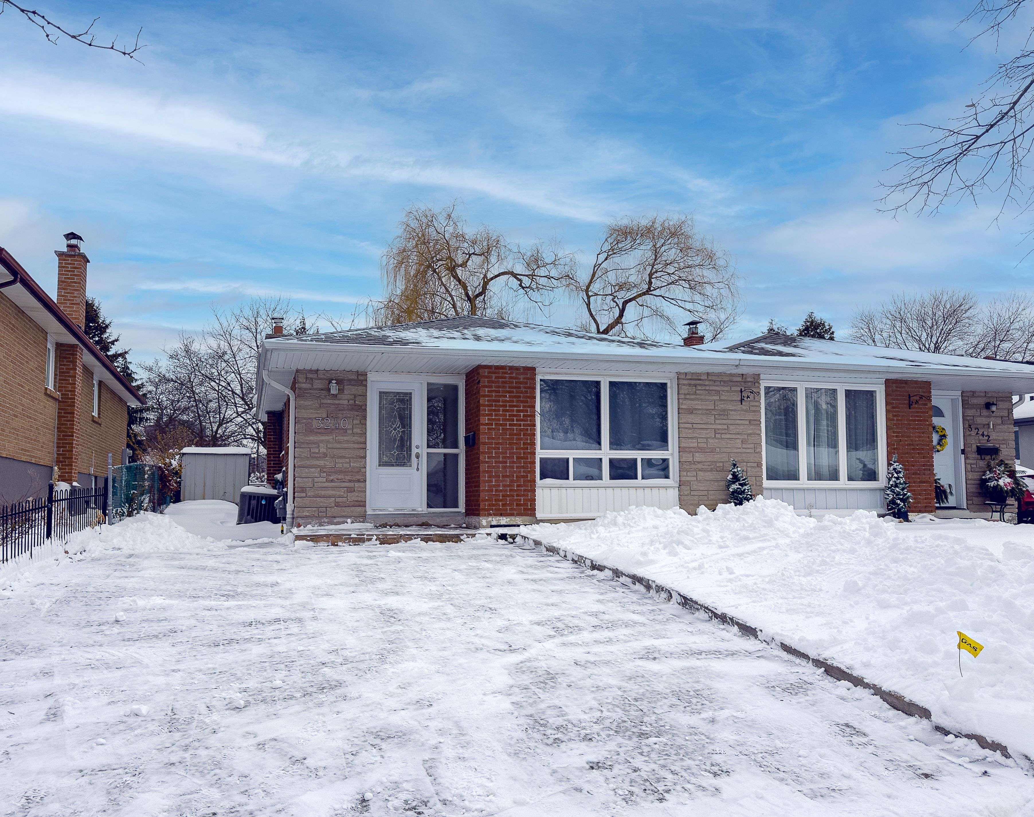 Mississauga, ON L5A 2A7,3240 Trisha Downs #Upper