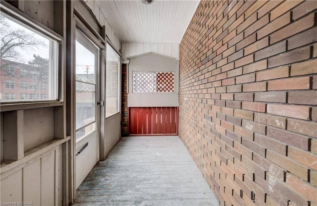 Kitchener, ON N2G 2V2,151 COURTLAND AVE E