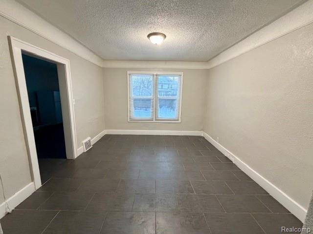 Detroit, MI 48224,3651 Buckingham AVE