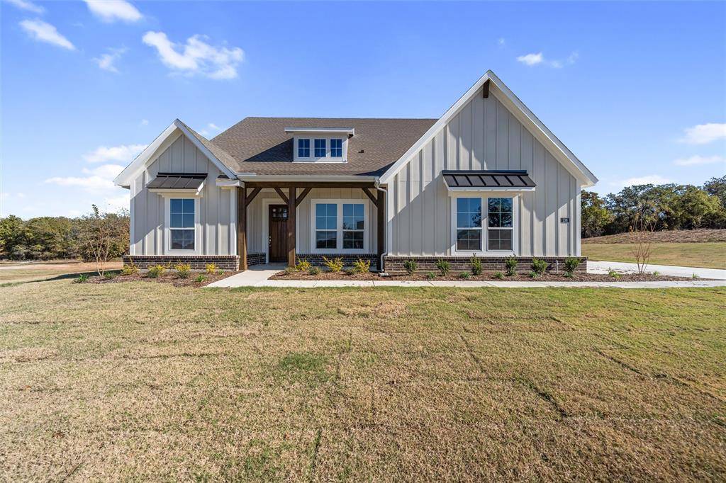 Springtown, TX 76082,136 Oak Grove Way