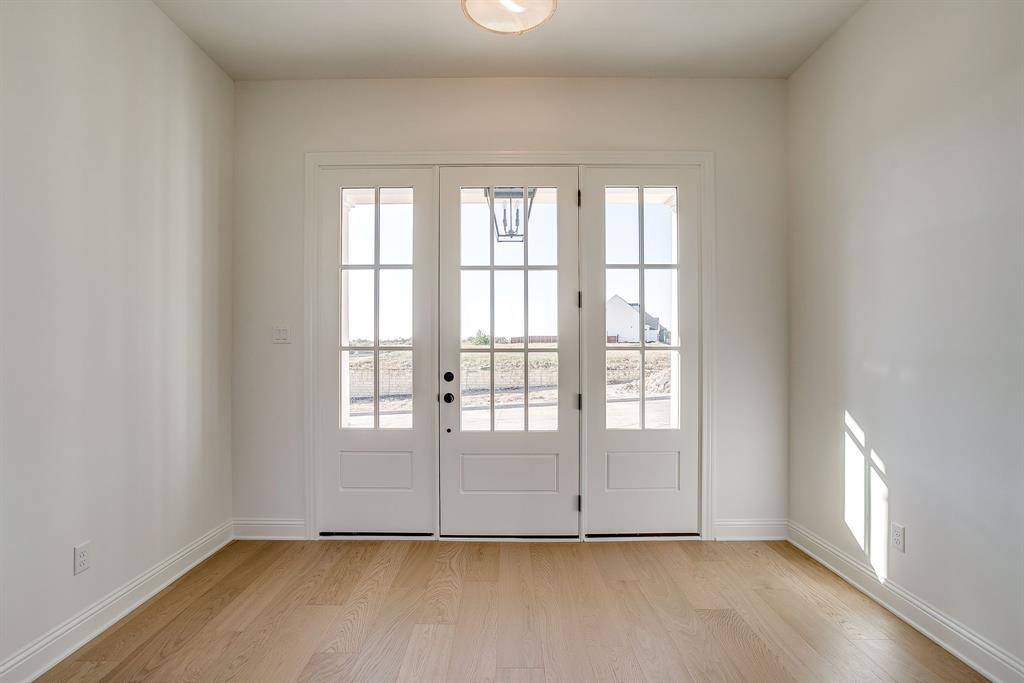 Benbrook, TX 76126,8129 Spanish Hills