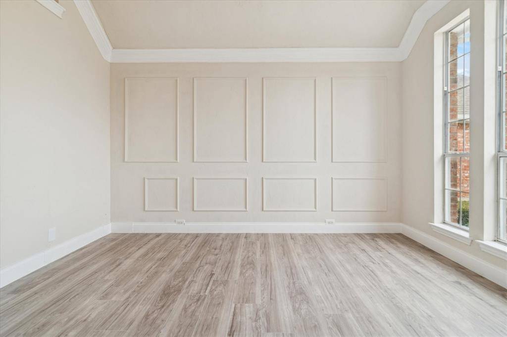 Irving, TX 75063,9333 Vista Circle