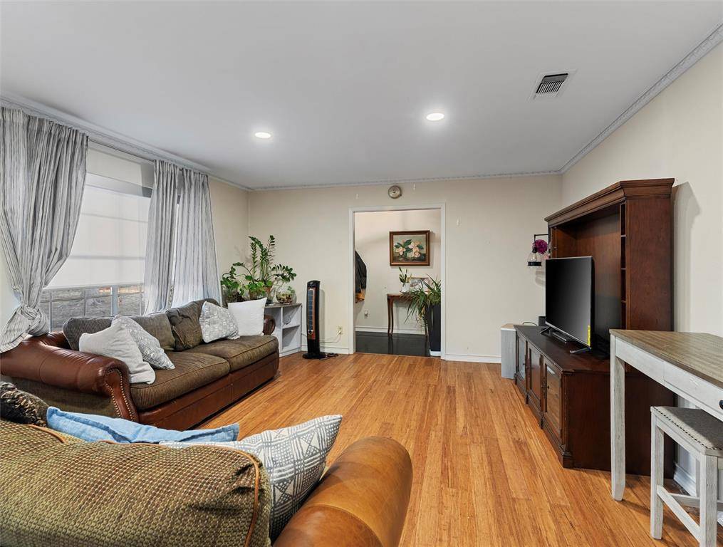 Arlington, TX 76012,1312 Oak Glen Trail