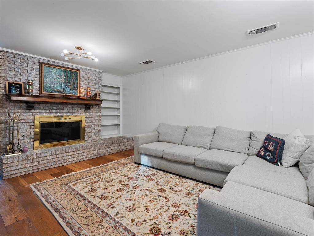 Arlington, TX 76012,1312 Oak Glen Trail