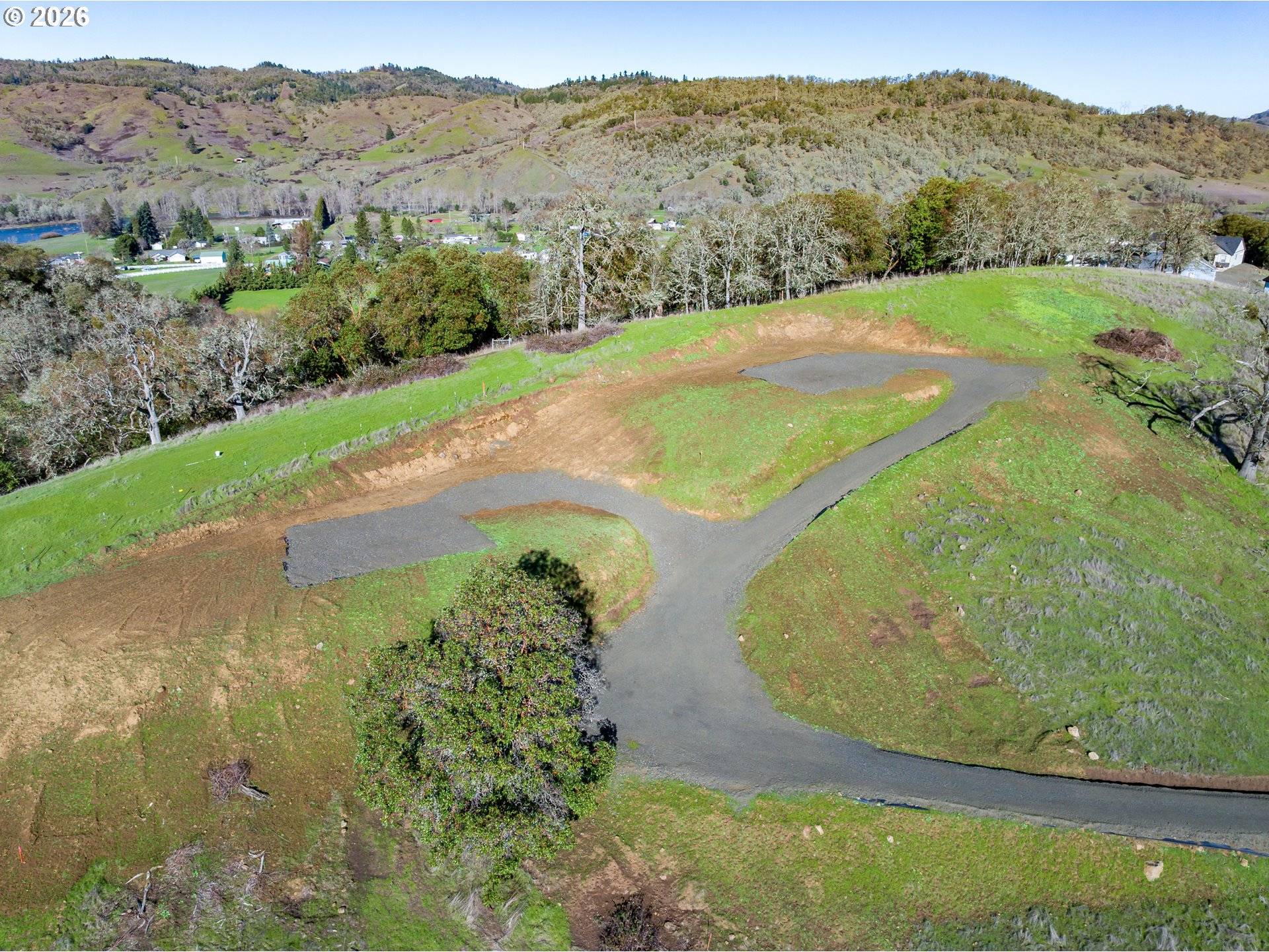 02 Palmdale AVE, Roseburg, OR 97471