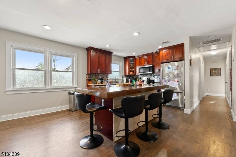 Carteret Boro, NJ 07008,5 Jessie St