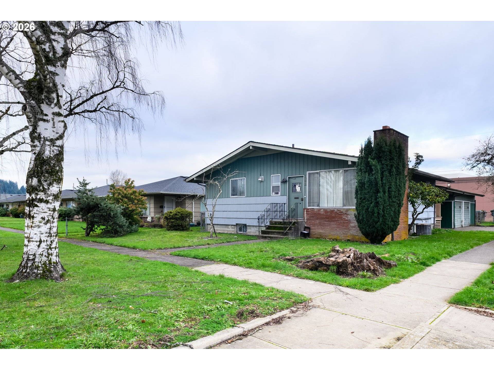 Longview, WA 98632,1704 10TH AVE