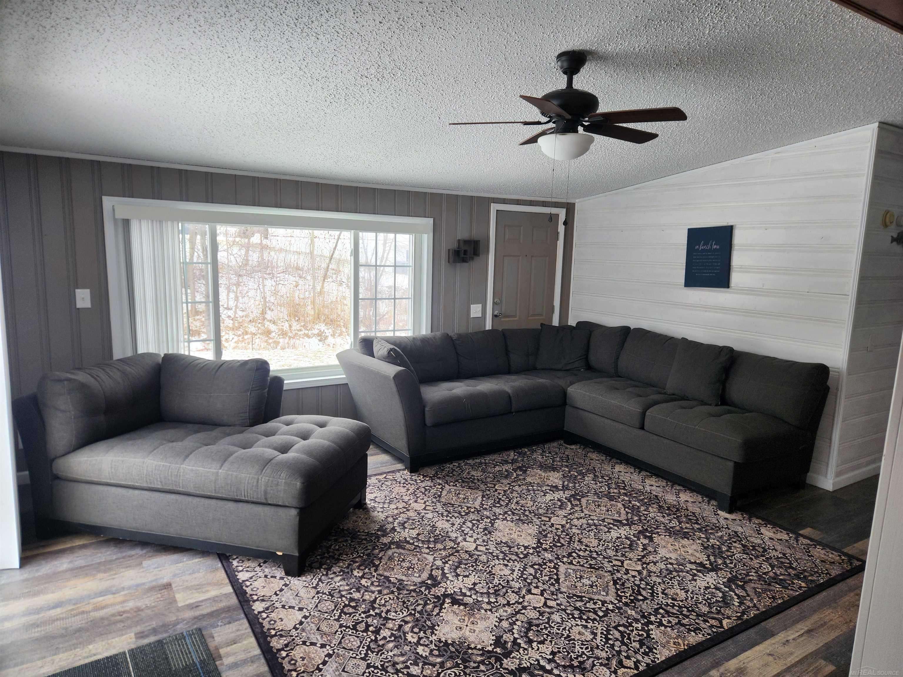 Caseville, MI 48725,6364 Lee DR