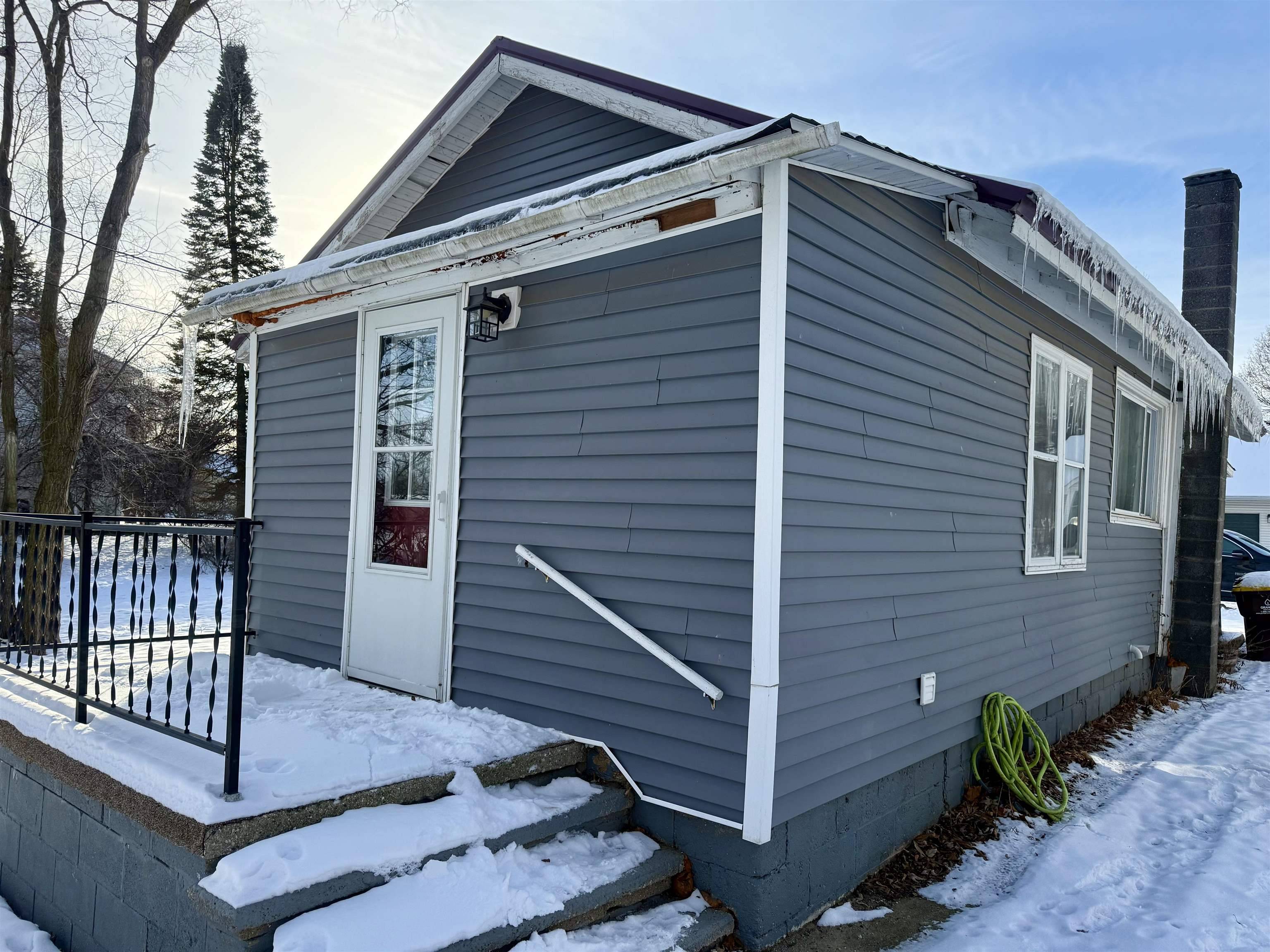 Alma, MI 48801,1028 Euclid