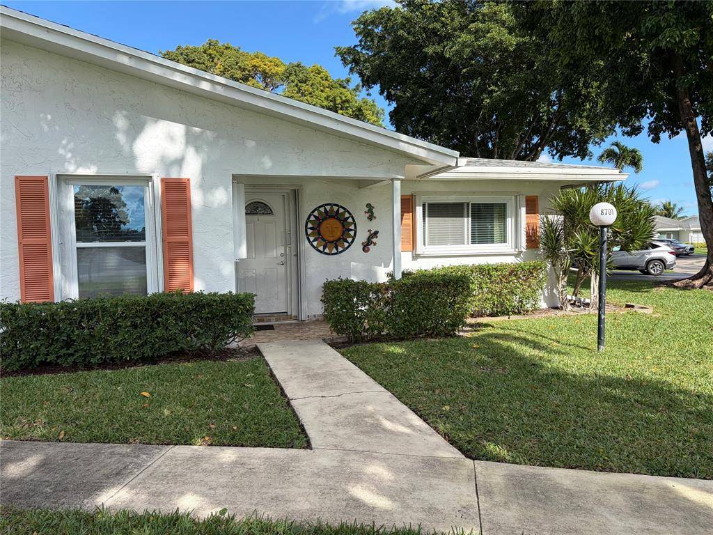 Plantation, FL 33322,8701 NW 11th St #8701