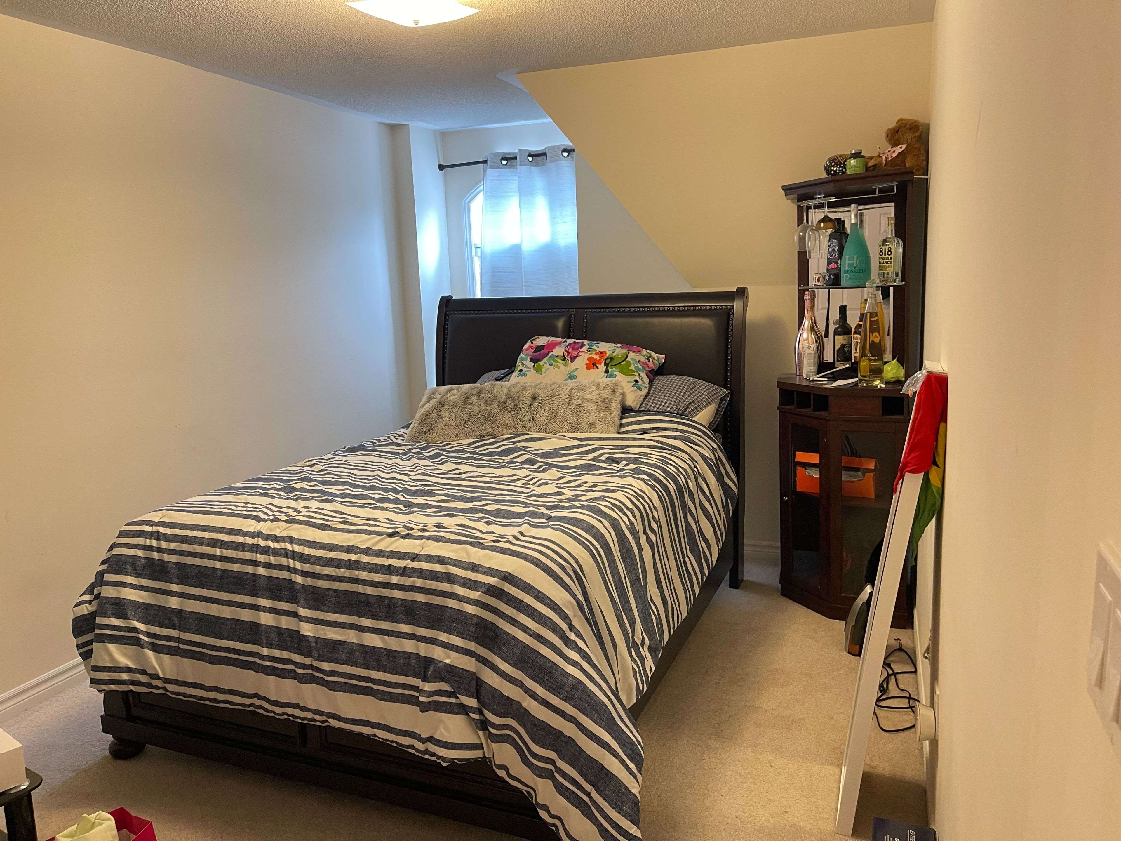 Brampton, ON L7A 4S6,200 Veterans DR #103